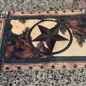 Rustic Star Patterned Tapestry